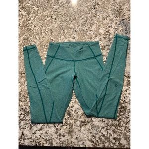 Lululemon leggings!